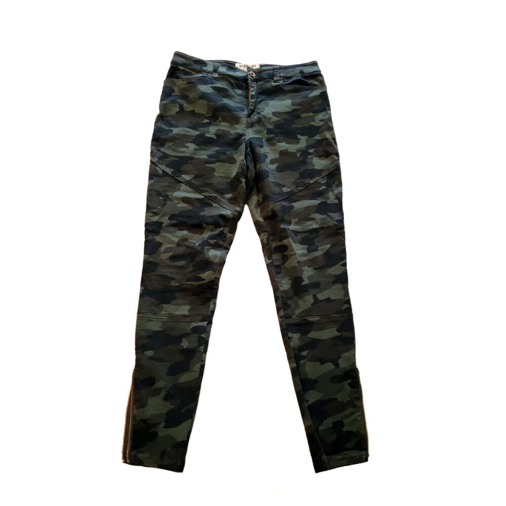 Camo Zipper Leg Split Pants
